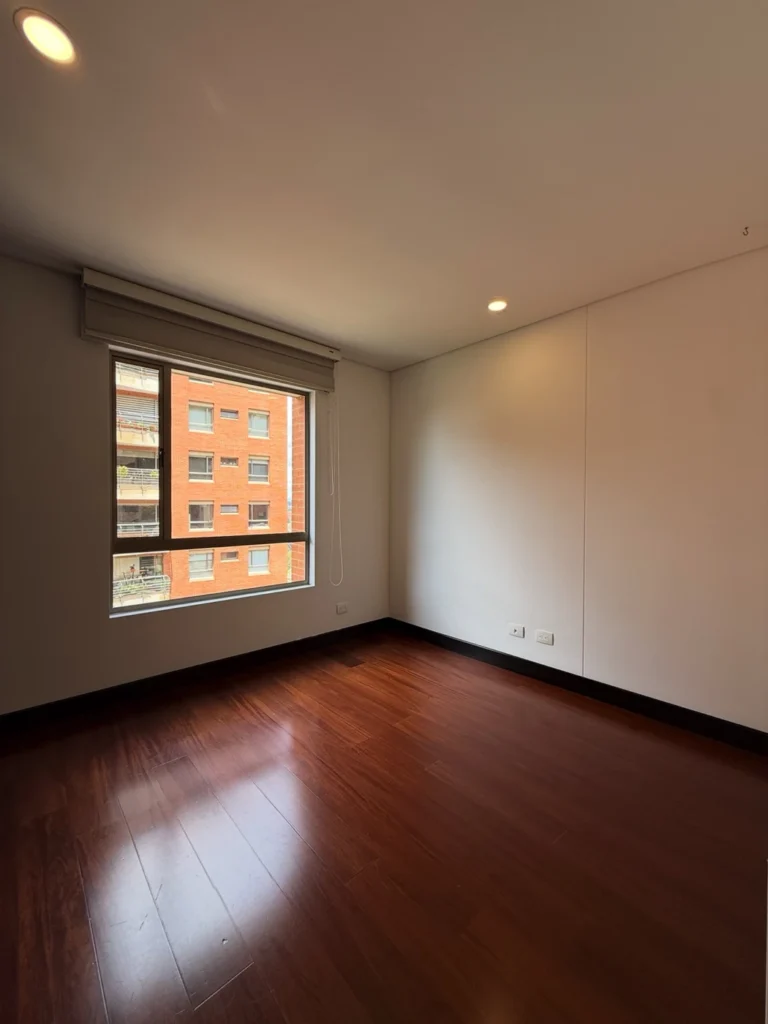 Habitación 3 del Apartemento en arriendo en Reservas de la Sierra usaquen bogota