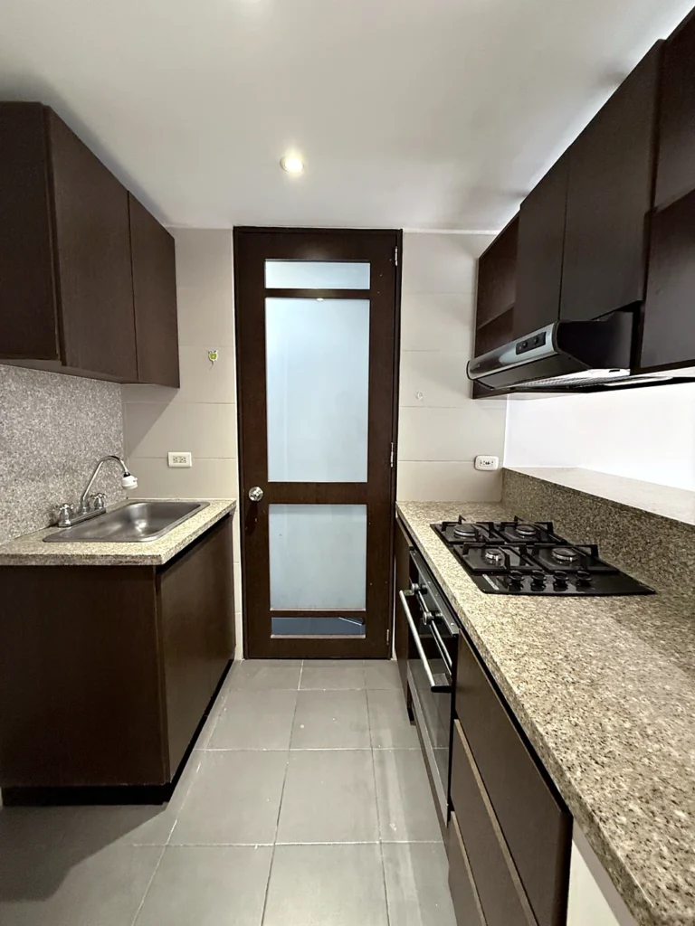 Cocina apartamento en arriendo multicentro bogota