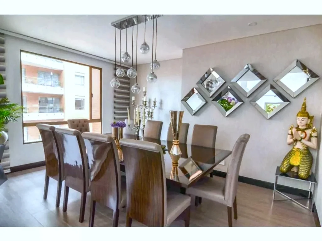 Apartamento en venta en reservas de la sierra tipo penthouse octavo piso - Comedor